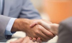 Договор купли-продажи квартиры: как оформить, в том числе с рассрочкой платежа, сколько стоит заверение у нотариуса и можно ли расторгнуть, а также образец документа