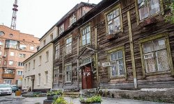 Ветхое жилье: что это, как определить такой статус старых и новых домов в ЖКХ и кто занимается изучением характеристик квартир, участков и другой собственности?